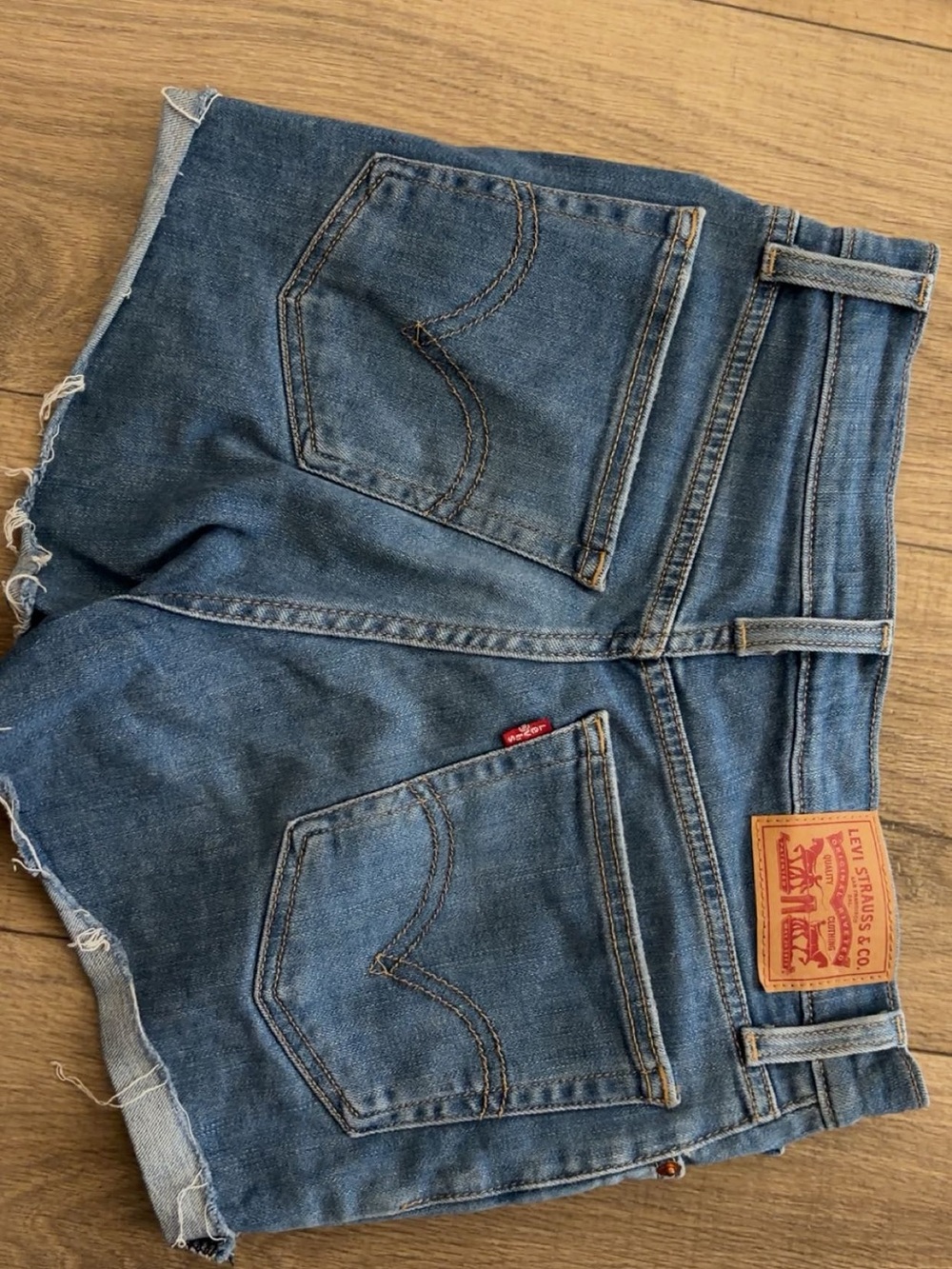 Levi's high rise Jean Shorts: size 26